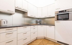 Heymi Apartments Oper